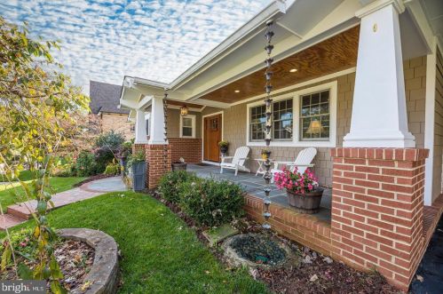 7205 Warbler Ln, Mc Lean, VA 22101-2016