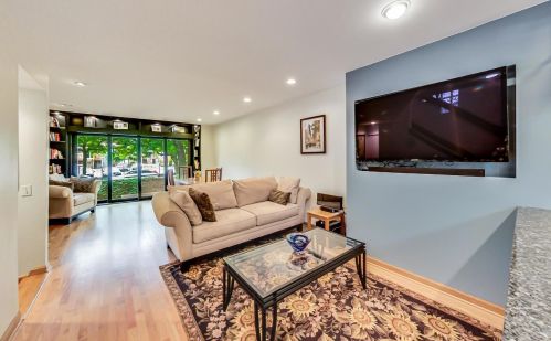 1626 Orchard St, Chicago, IL 60614-5184