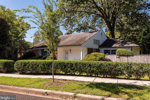 1630 45th St, Washington, DC 20007-2574