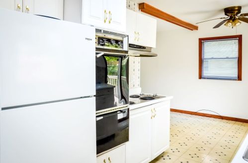 107 Delaware St, Bull Valley IL 60014-4970 exterior