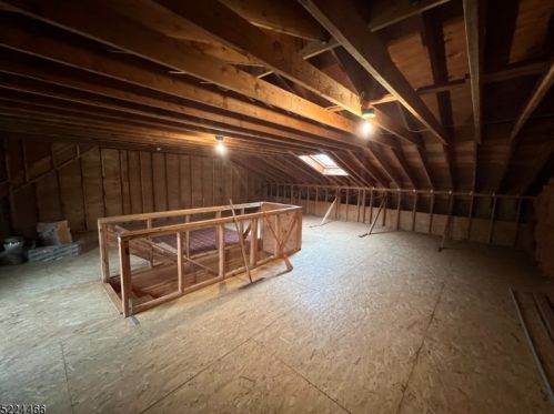 132 Shawnee Trl, Wharton NJ  07885-2934 exterior