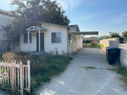 3910 Valencia Dr, Fullerton, CA 92833-2841