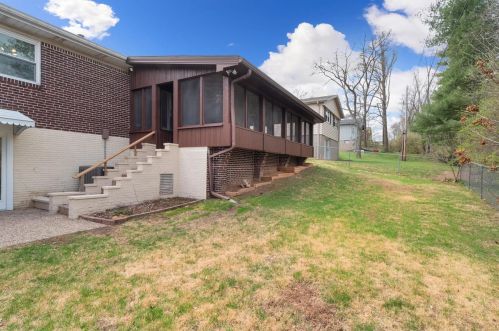 4901 Sefton Dr, Saint Louis MO 63128-2918 exterior