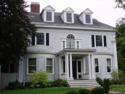 1756 Beacon St, Newton, MA 02468-1405
