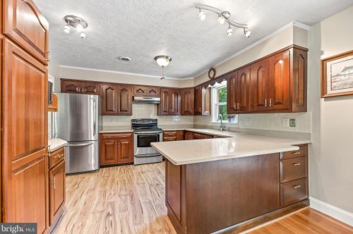 1070 Carson Dr, Huntingtown MD 20639-9507 exterior