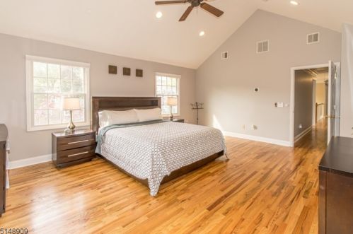 1501 Pne Grv Ave, Westfield NJ 07090-2260 exterior