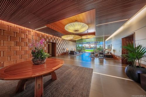 1555 Kapiolani Blvd, Honolulu HI 96814-4553 exterior