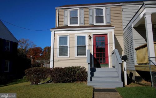 2612 Jefferson Dr, Alexandria VA  22303-1331 exterior