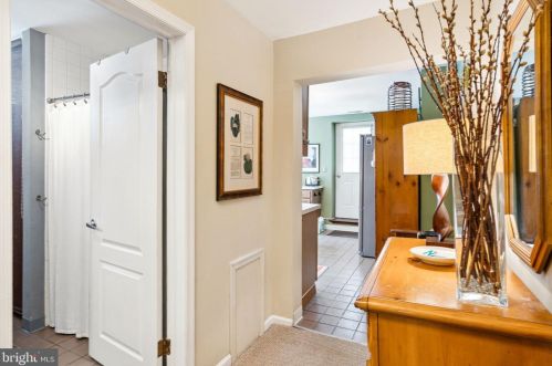 1331 Dickinson St, Philadelphia PA 19147-6211 exterior