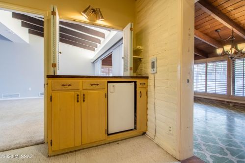 3380 Arroyo Chico, Tucson AZ  85716-5813 exterior