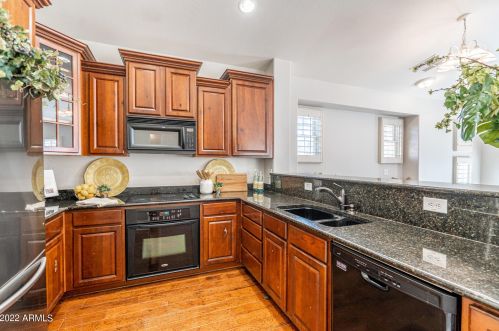 5714 21st Ter, Phoenix AZ  85040-3445 exterior