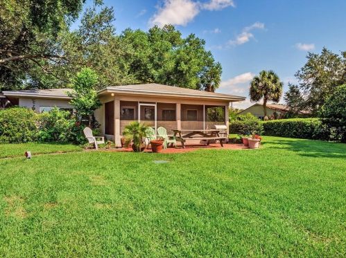 4038 Shorecrest Dr, Orlando FL 32817-1255 exterior