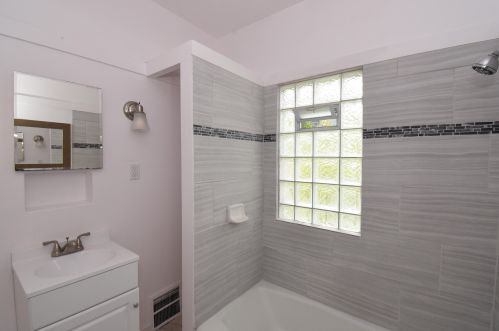 3203 Julia St, Milwaukee WI 53212-1930 exterior