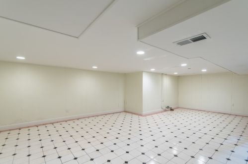 1106 Pne St, Waukegan IL 60085-2728 exterior