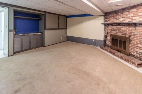 6611 Brownsville Rd, Pittsburgh PA  15236-3534 exterior