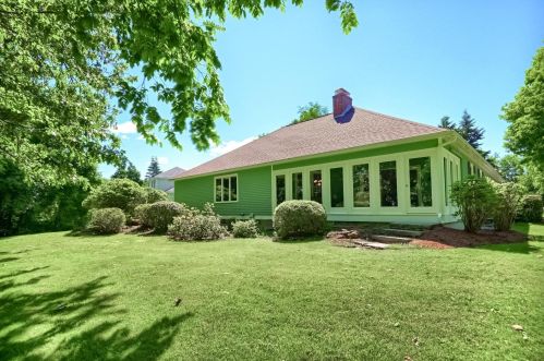 14 Foxcross Cir, Concord NH 03301-6920 exterior