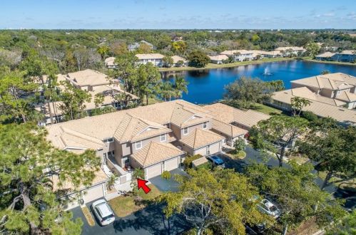 314 Emerald Bay Cir, Naples FL 34110-8666 exterior