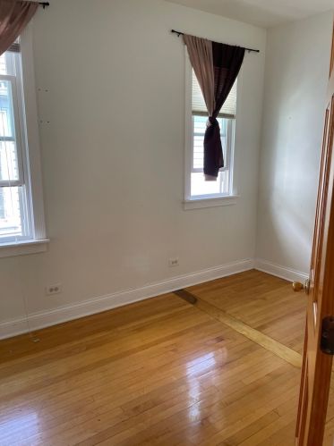 2947 Lawndale Ave, Chicago IL 60655-3313 exterior