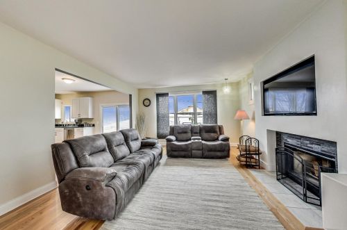 4253 Kolmar Ave, Chicago IL 60712-4702 exterior