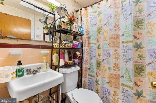 6029 Loretto Ave, Philadelphia PA 19149-3212 exterior