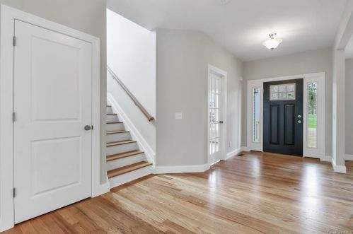 311 Bailey Rd, Montgomery, NY 12549-2112