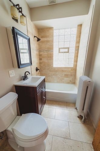 1335 Central Ave, Chicago IL 60651-1206 exterior