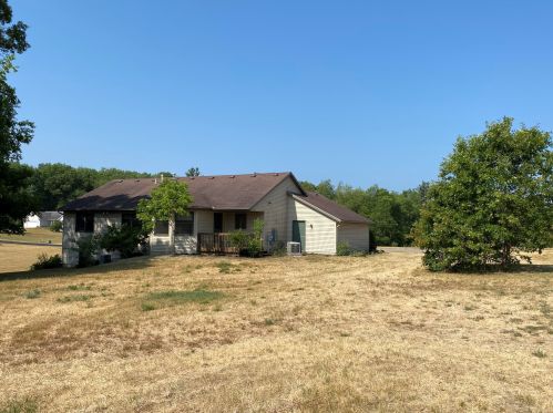 12710 Macclain Ct, Cedar Springs MI exterior