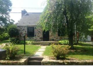 1668 Cardinal Dr, Bethlehem, PA 18015-2332