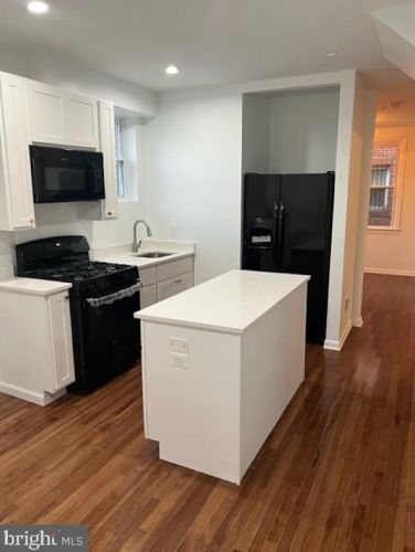 546 Newcomb St, Washington DC  20032-2544 exterior