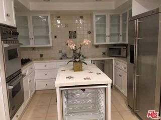 1244 Stradella Rd, Los Angeles CA  90077-2612 exterior