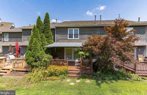 210 Moria Pl, Chester PA 19014-1264 exterior