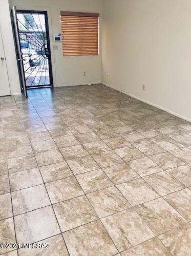 5911 Sun County Blvd, Tucson AZ 85712-2345 exterior