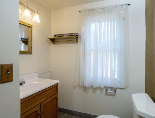 437 Fry St, Saint Paul MN 55104-2390 exterior