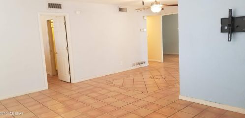 5051 Cecelia St, Tucson AZ  85711-4319 exterior