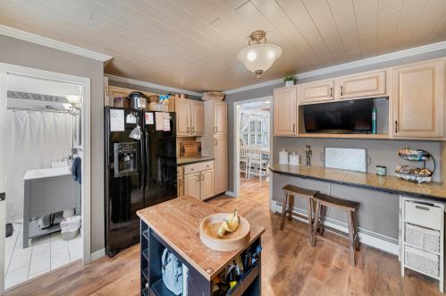 17 Hooksett Tpke, Concord NH  03304-4415 exterior