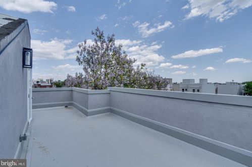 617 Dudley St, Philadelphia PA 19148-2404 exterior