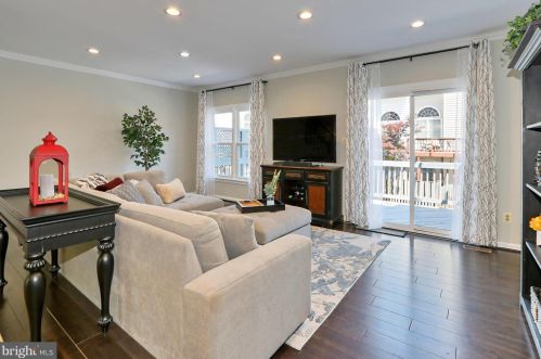 5324 Buxton Ct, Alexandria VA 22315-4761 exterior