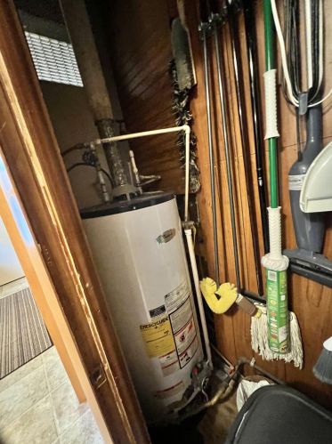 710 Quarterline Rd, Meskegon MI 49444-9735 exterior