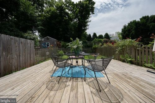 120 Chestnut Hill Ave, Philadelphia PA 19118-2715 exterior