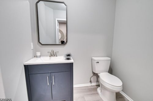 502 Park Pl, Springfield NJ  07081-3504 exterior