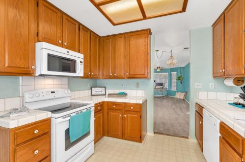 922 Springer Dr, Turlock CA 95382-0273 exterior