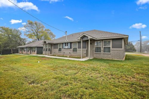 330 Munson St, Denison TX  75020-4944 exterior