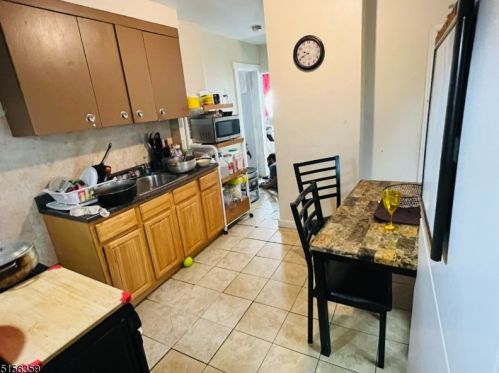 13 Seeley St, Paterson NJ 07501-3112 exterior