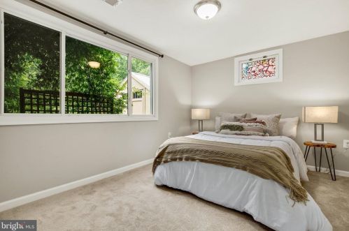 8412 Barron St, Silver Spring MD 20912-7247 exterior