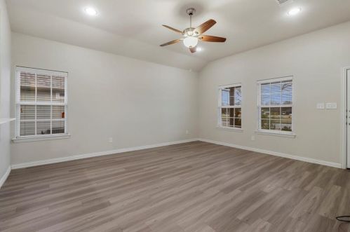 731 Morton St, Denison TX  75020-2215 exterior