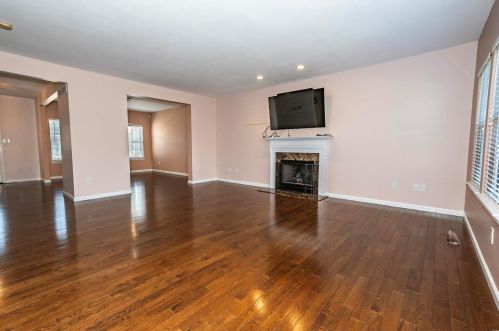 6066 Southcrest Way, Saint Louis MO 63129-2380 exterior