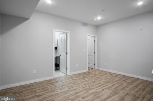 1945 Marshall St, Philadelphia PA 19122-1405 exterior