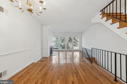 1737 Corcoran St, Washington DC 20009-2471 exterior