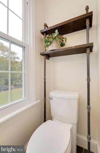 403 Howard St, Riverton NJ 08077-1328 exterior