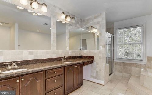 13779 Travilah Rd, Rockville MD  20850-3532 exterior